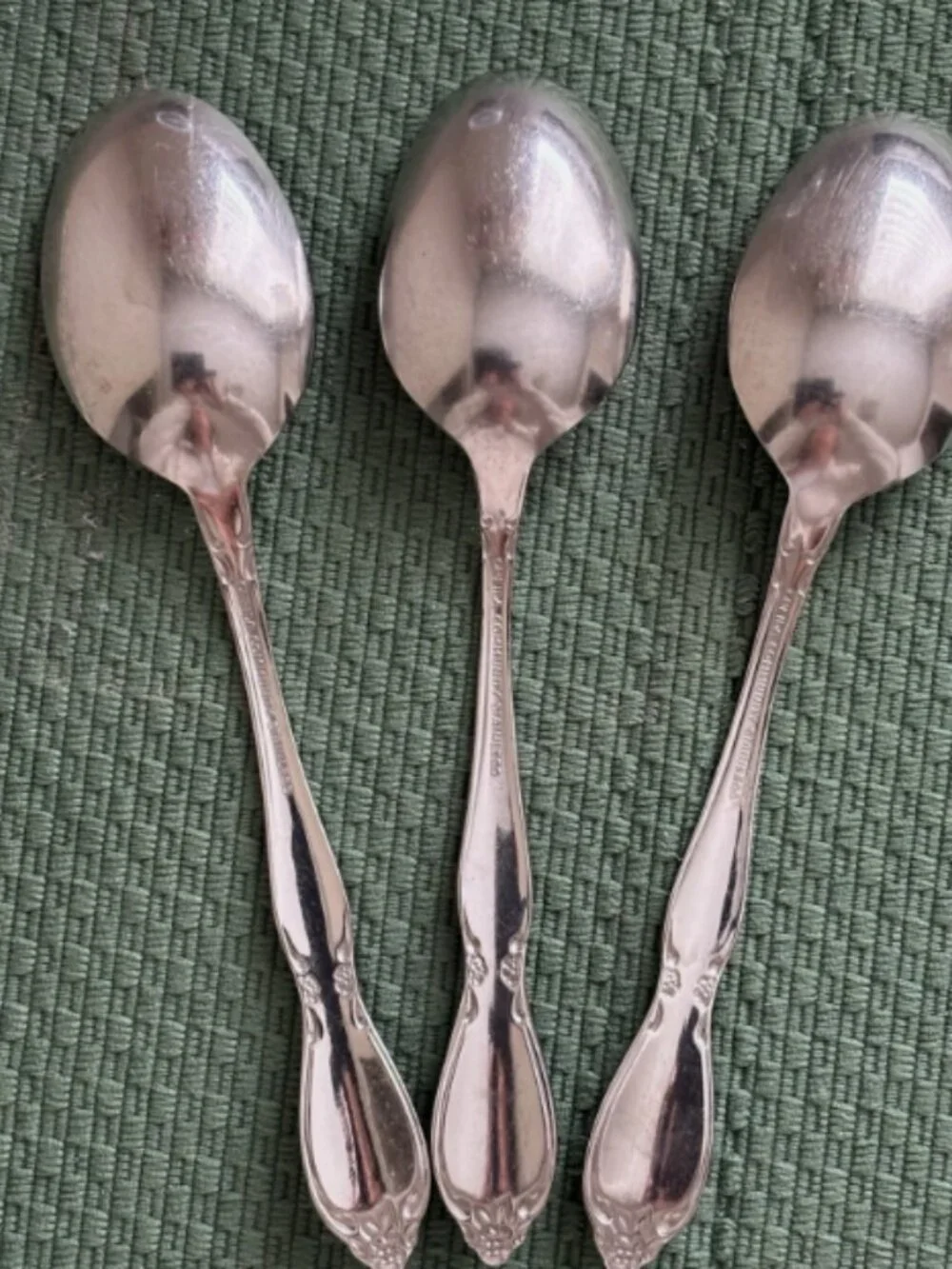 3 Oneida Community CHATELAINE Soup Spoons Stainless Steel Flatware 7
